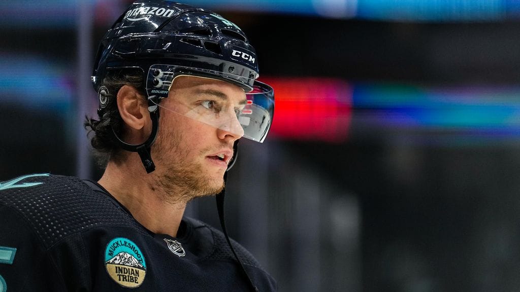 Hän pelasi tällä kaudella runkosarjassa vain 49 ottelua. Tehopisteitä syntyi 16.