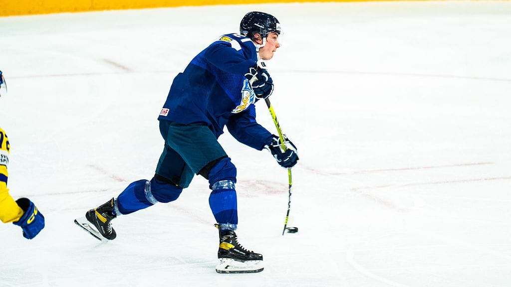 Jere Innala on yksi uusista MM-leiriryhmän pelaajista.