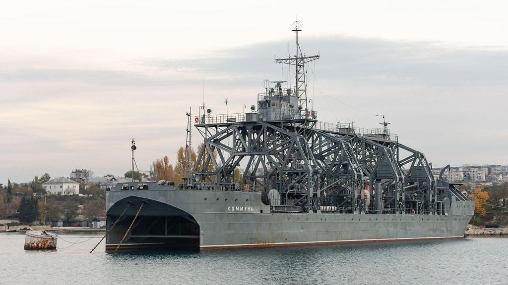 Kommuna-alus otettiin käyttöön vuonna 1915.