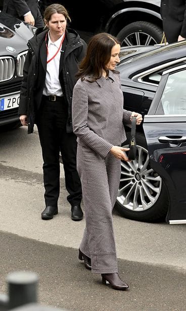 LK suzanne innes-stubb