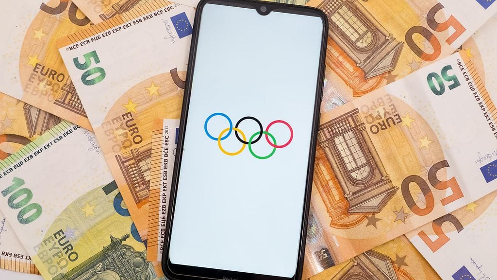 Suomalaiset olympiavoittajat ovat huolissaan liikuntabudjetin leikkauksista.