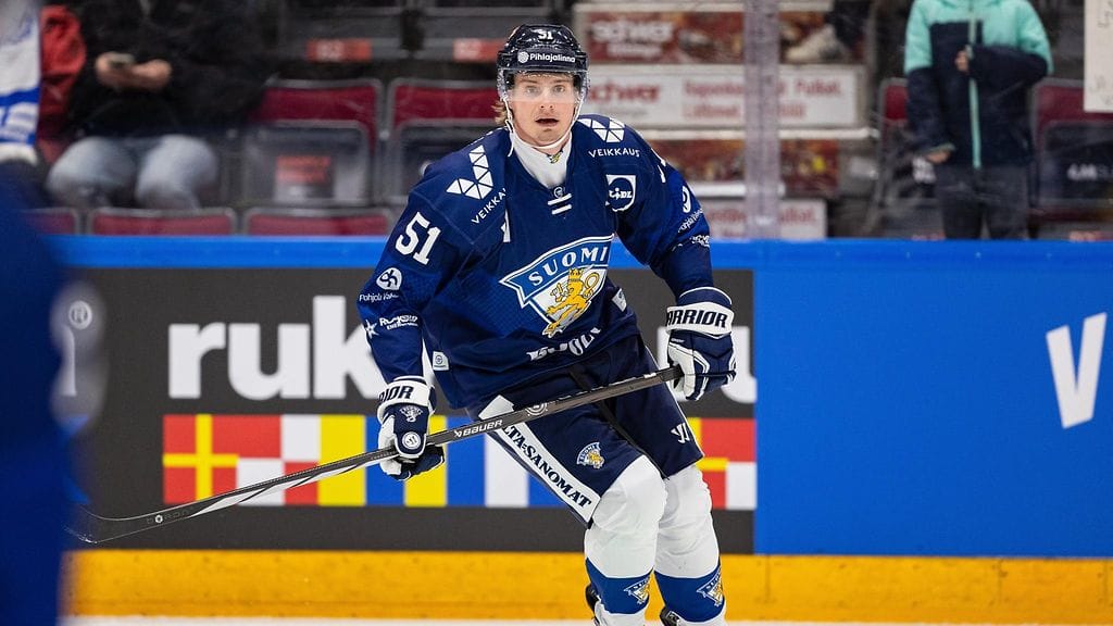 Markus Nurmi teki keskiviikkona Leijonien toisen maalin Ruotsia vastaan.