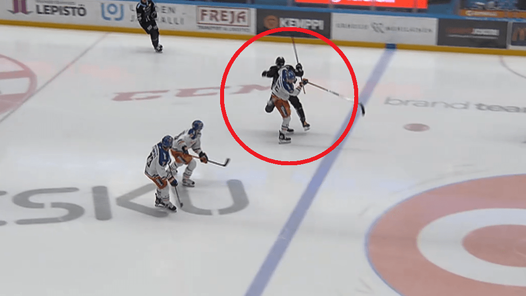 Nick Baptiste laukoi Tapparan voittomaalin heti jatkoerän alussa