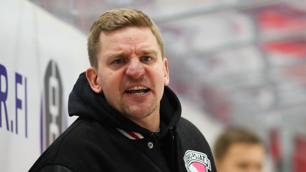 Simo Karjalainen on luotsannut viimeiset kaksi kautta Joensuun Kiekko-Poikia.