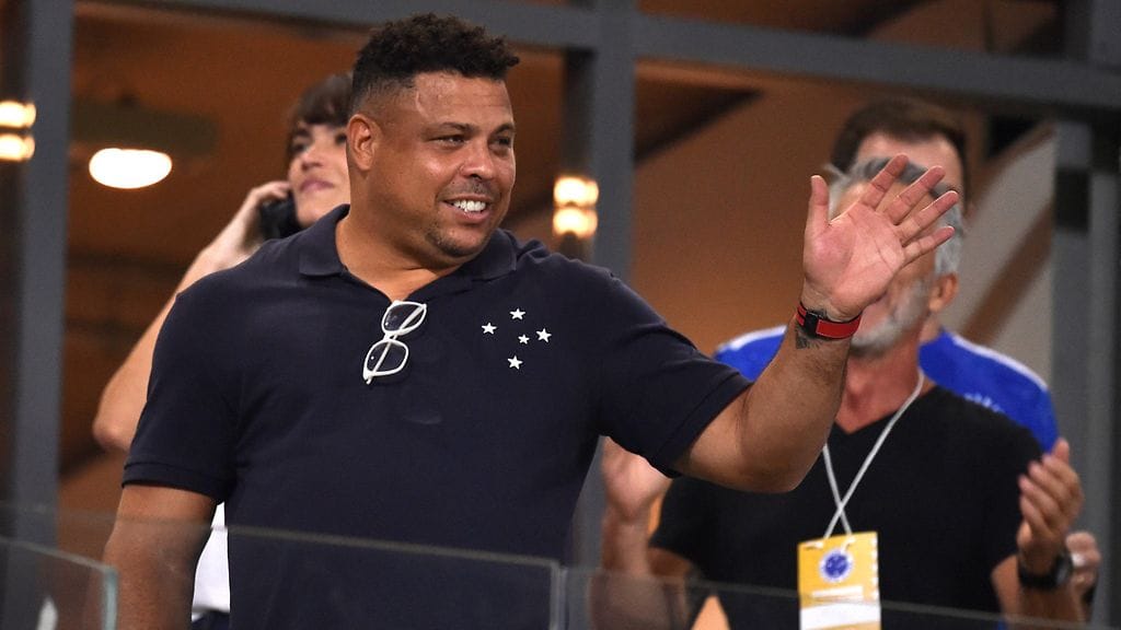 Ronaldo pelasti Cruzeiron talouden, mutta joutuu nyt myymään 90 prosentin omistuksensa seurasta.