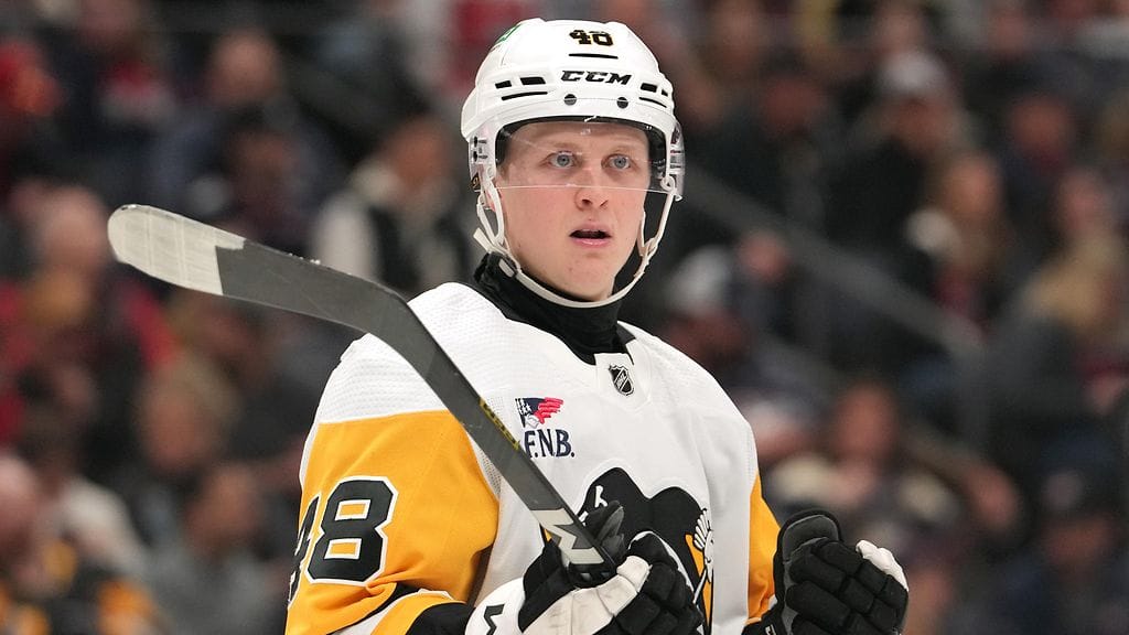 Valtteri Puustinen nousee tänään Leijonien kokoonpanoon.