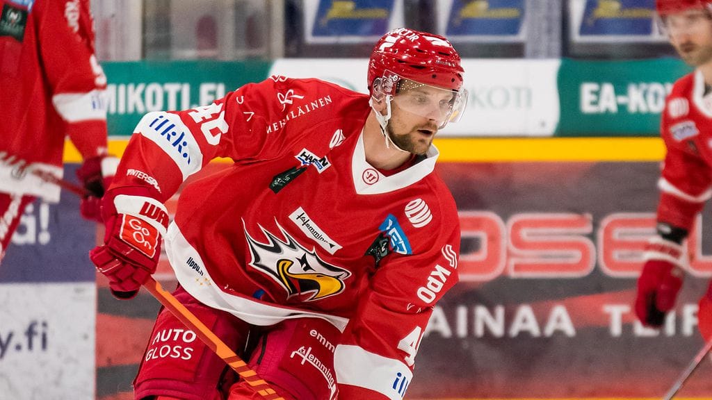 Mikko Salmio löysi kiekkoilun uudestaan Tshekin kakkostasolta.