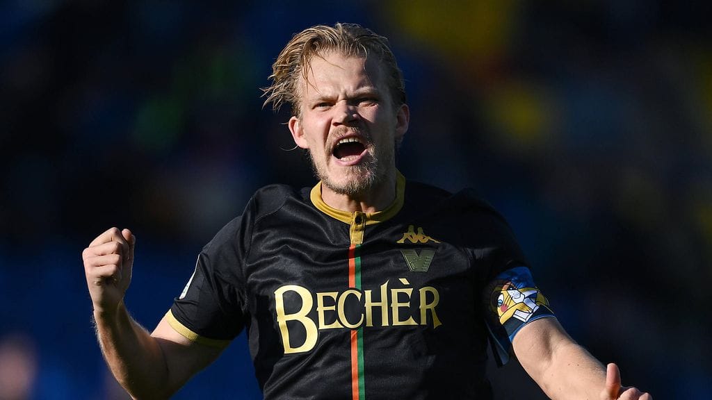 Joel Pohjanpalo piti Venezian unelmat suorasta noususta yllä iskettyään kaksi maalia Feralpisaloa vastaan.