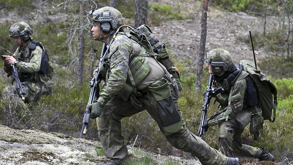 Suomalaisia sotilaita taisteluharjoituksissa toukokuussa 2023. Kuvituskuva.