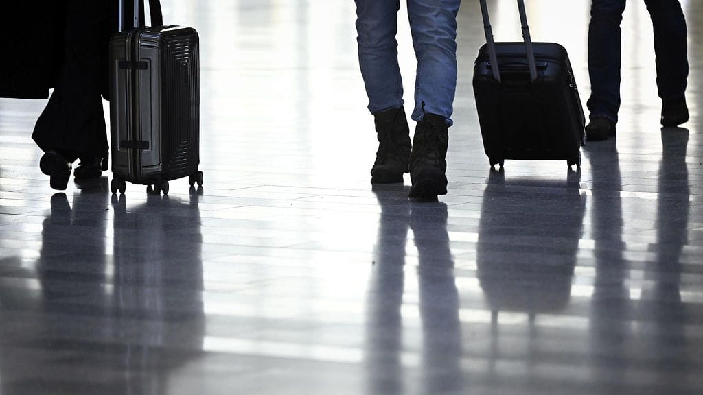 Jonoutuminen väheni jo torstain ja perjantain aikana, vaikka matkustajamäärät kasvavat tyypillisesti viikonloppua kohden.