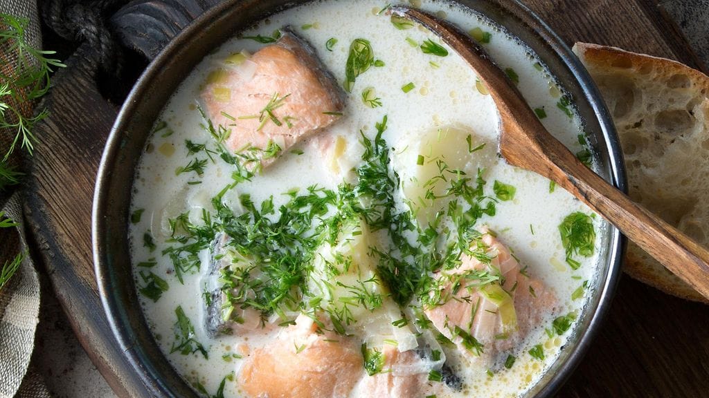 Testaa lohikeittoa Paavo Väyrysen edesmenneen isän Eemeli Väyrysen ohjeella.