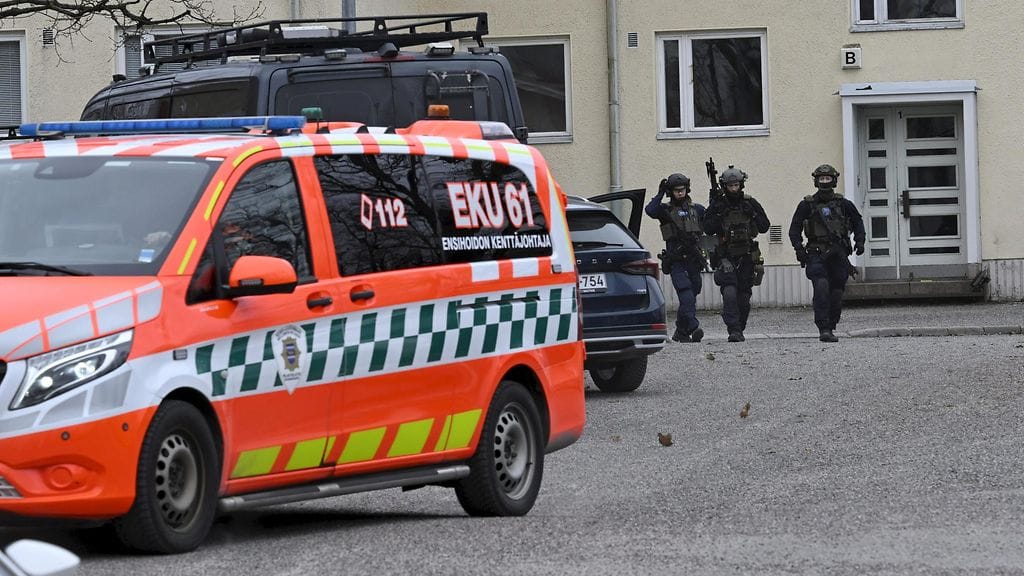 Viertolan kouluampuminen