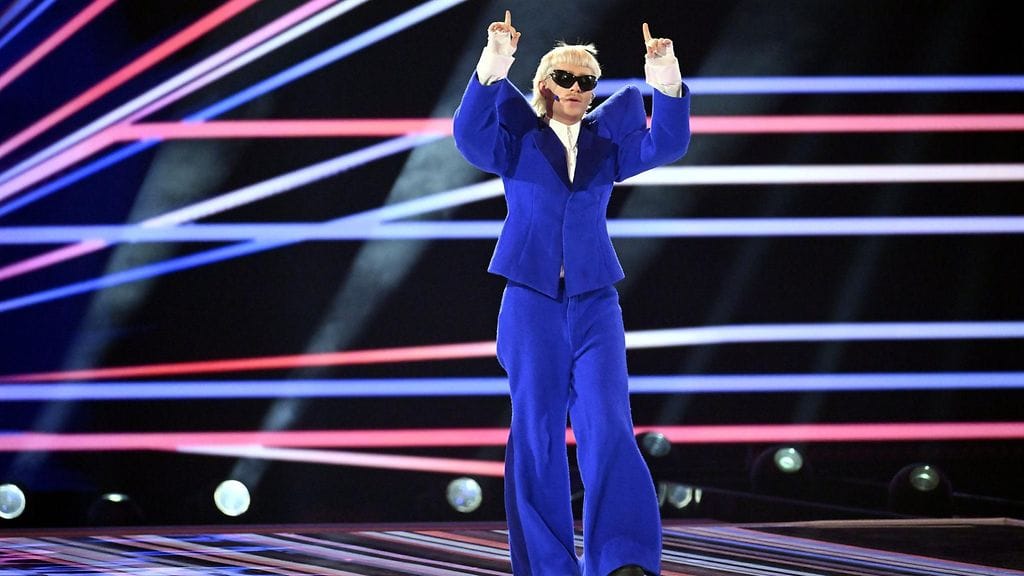 Joost Kleinin piti edustaa Alankomaita Euroviisuissa kappaleellaan Europapa. Hänet diskattiin finaalipäivänä.