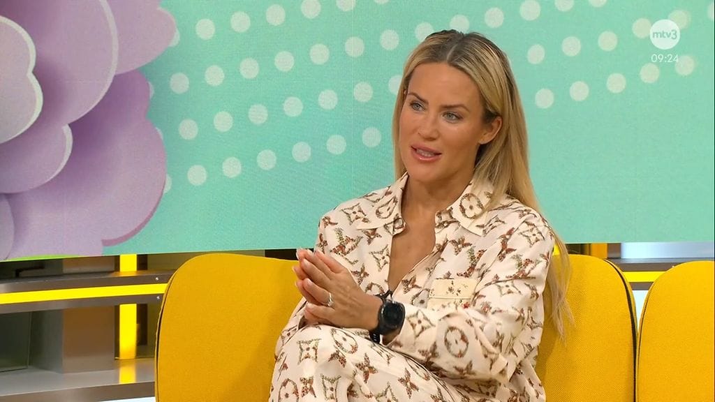 Martina Aitolehti vaihtoi hiustyyliään.