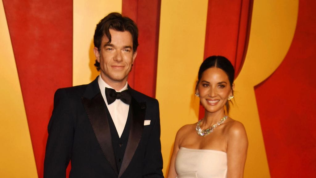 John Mulaney ja Olivia Munn saivat lapsen.