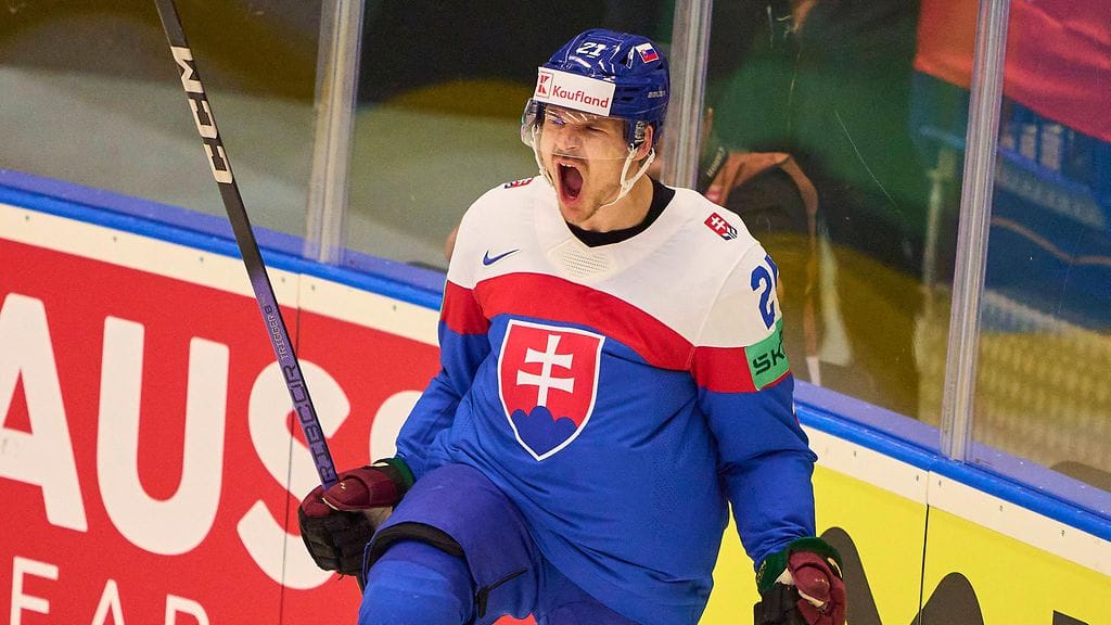 Slovakian Milos Kelemen juhli Yhdysvaltoja vastaan ottelun ensimmäistä ja viimeistä maalia.