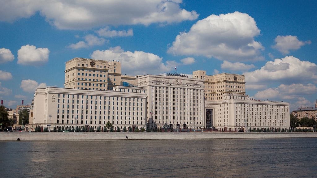 Venäjän puolustusministeriön rakennus Moskovassa.