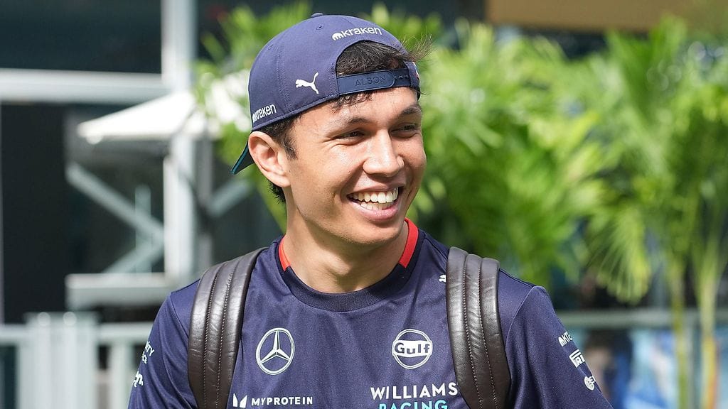 Alex Albon jatkaa Williamsilla.