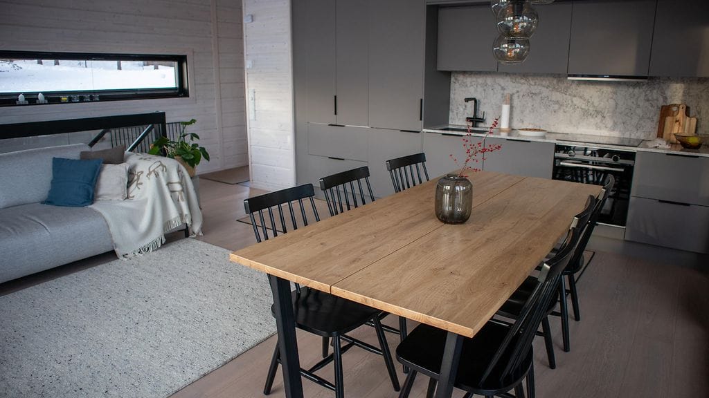 Suomen_kaunein_koti_Kesamokit_S13_EPS11_Hanna_Kinnusen_mokki_004