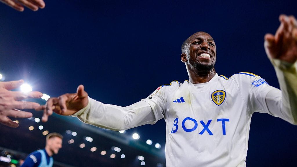 Glen Kamara ja Leeds varmistivat paikkansa Englannin Mestaruussarjan nousukarsintafinaaliin.