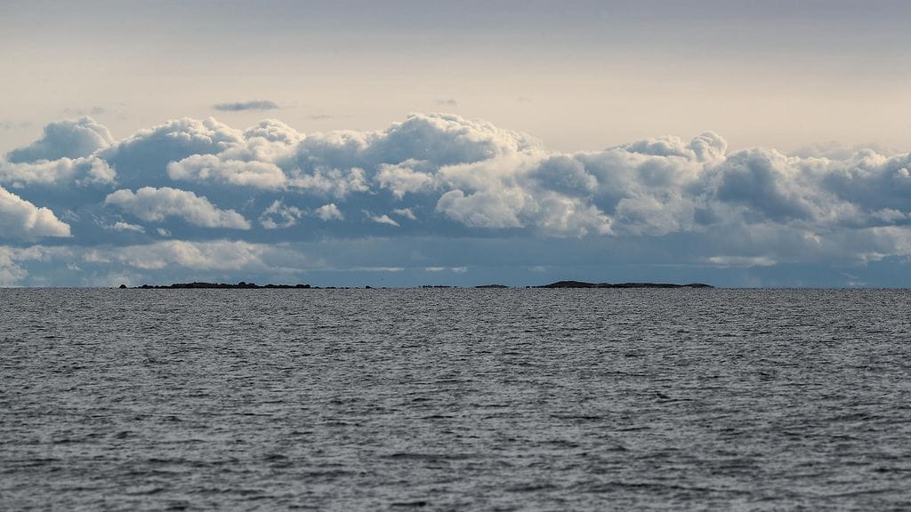 Suomen rannikolla on Ilmatieteen laitoksen mukaan käynnissä niin sanottu merilämpöaalto. Kuvituskuvassa merimaisema Emäsalon kärjestä Porvoosta.