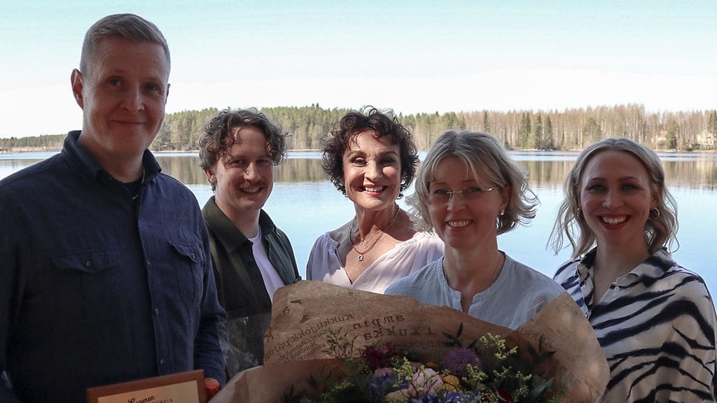 Suomen_kaunein_koti_Kesamokit_S13_EPS12_voittajat ja tuomarit_003