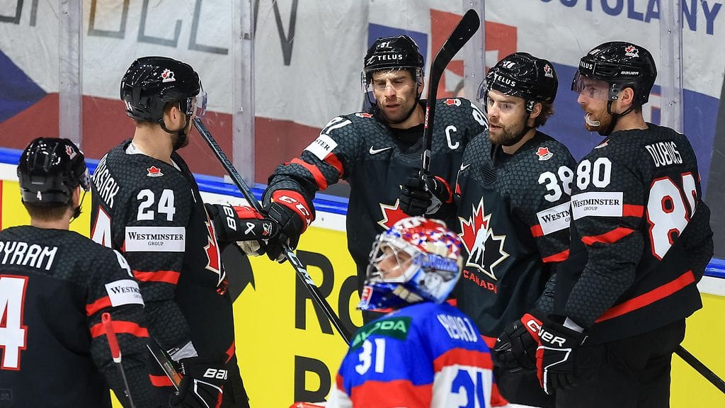 Kanada hoiteli Slovakian tieltään.