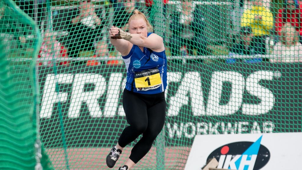 Krista Tervo paransi aiempaa Suomen ennätystään 23 senttiä.