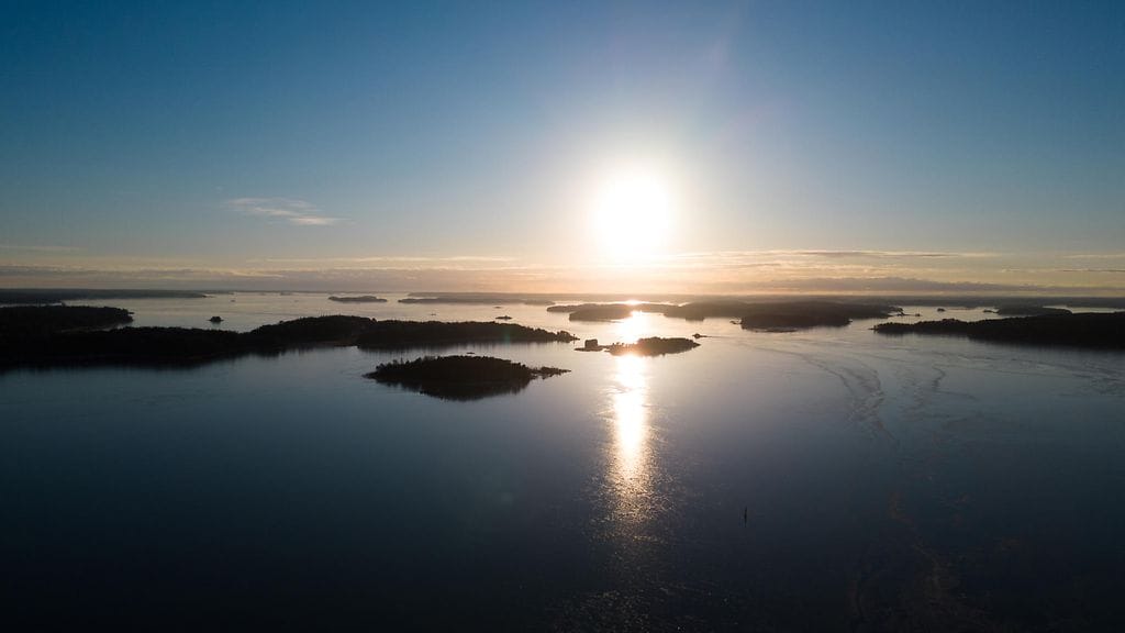 Airiston merenpohja päätettiin tarkastaa mahdollisten vainajien löytämiseksi.
