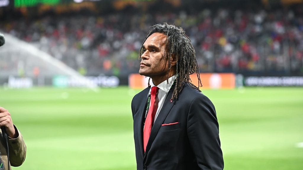 Olympiakosin urheilujohtajana toimiva Christian Karembeu kuvattiin Konferenssiliigan finaalin yhteyedssä keskiviikkona.