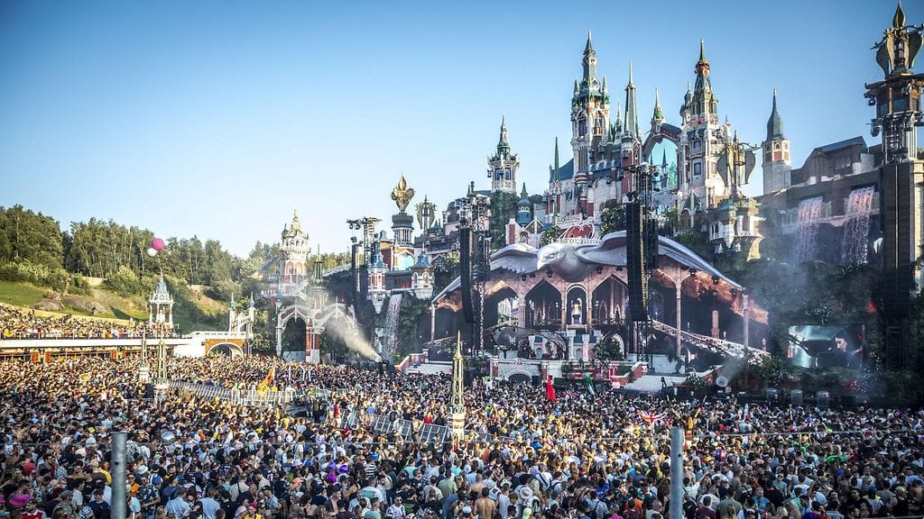 AOP Tomorrowland