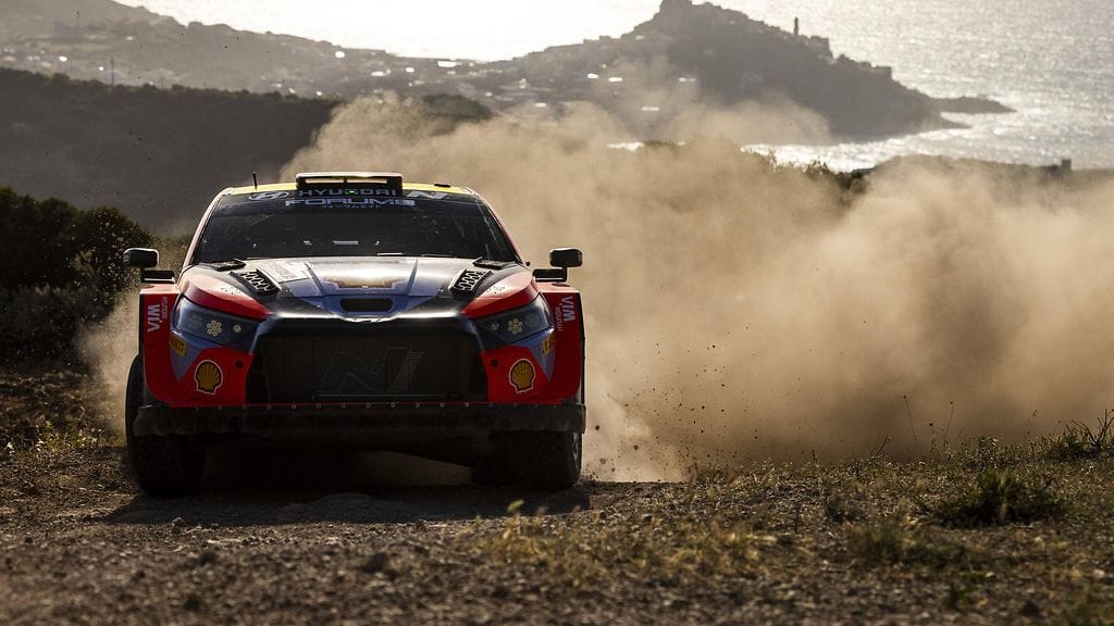 Thierry Neuville ja kumppanit ajavat ensi kaudella myös Saudi-Arabiassa.