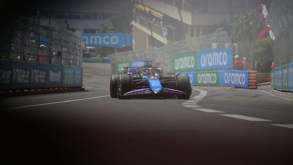 Esteban Ocon väistyy Alpinelta tämän F1-kauden jälkeen.