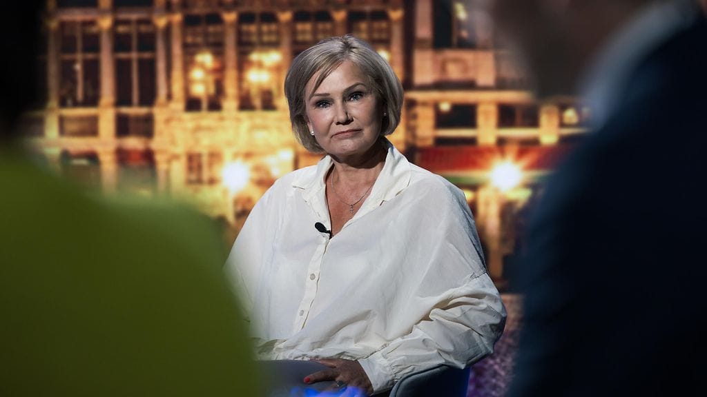 Varkaat ehtivät tehdä Eija-Riitta Korholan SIM-kortin avulla yli 700 euron laskun.