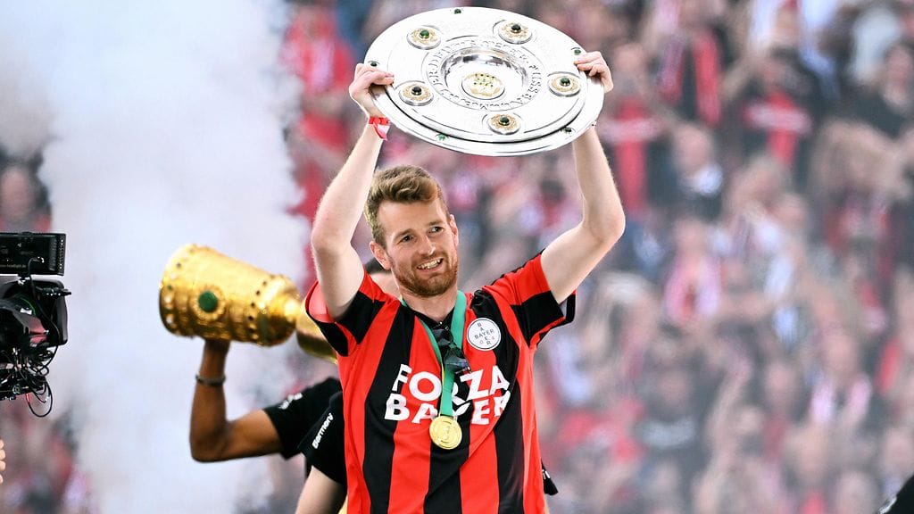 Lukas Hradecky.
