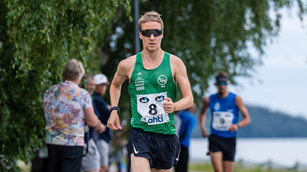 Viime kesänä Budapestin MM-kisoissa kuudenneksi ehtinyt Aku Partanen taistelee mitalista Roomassa.