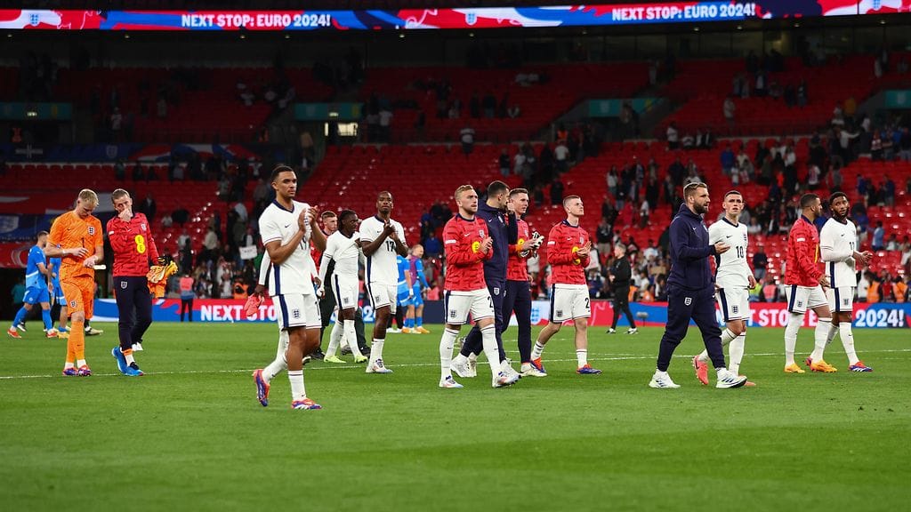 Englanti hävisi ensimmäistä kertaa arvokisaturnausta edeltäneen kenraaliharjoituksen 56 vuoteen.