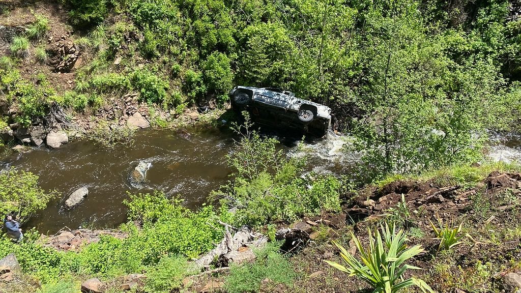 Yhdysvaltalaismies Brandon Garrettin auto syöksyi rotkoon Bakerin piirikunnassa maanantaina 3. kesäkuuta,