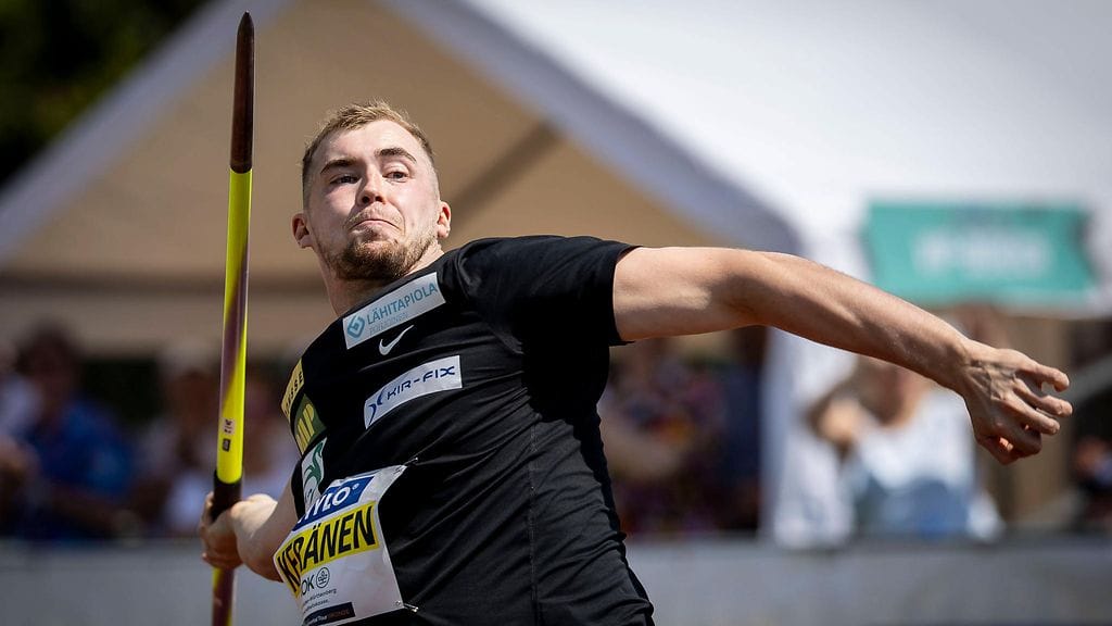 Keihäsmies Toni Keräseltä herkullista tekstiä: "Paljon on hihassa, kun vain osuu kohdalleen"