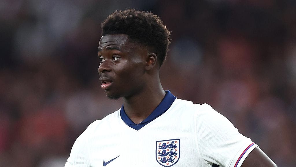 Bukayo Saka joutui brittimedian silmätikuksi.