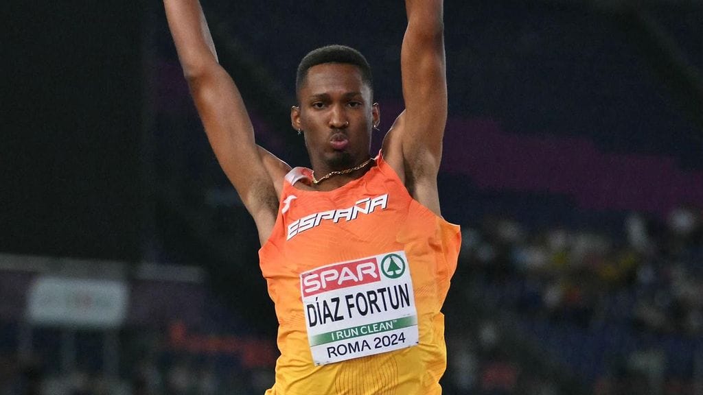 Espanjan Jordan Alejandro Díaz Fortún venytti kolmiloikassa 11 sentin päähän maailmanennätyksestä, 18,18.