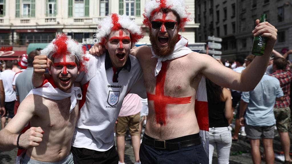Englannin kannattajat vuoden 2016 EM-kisoissa Ranskassa.