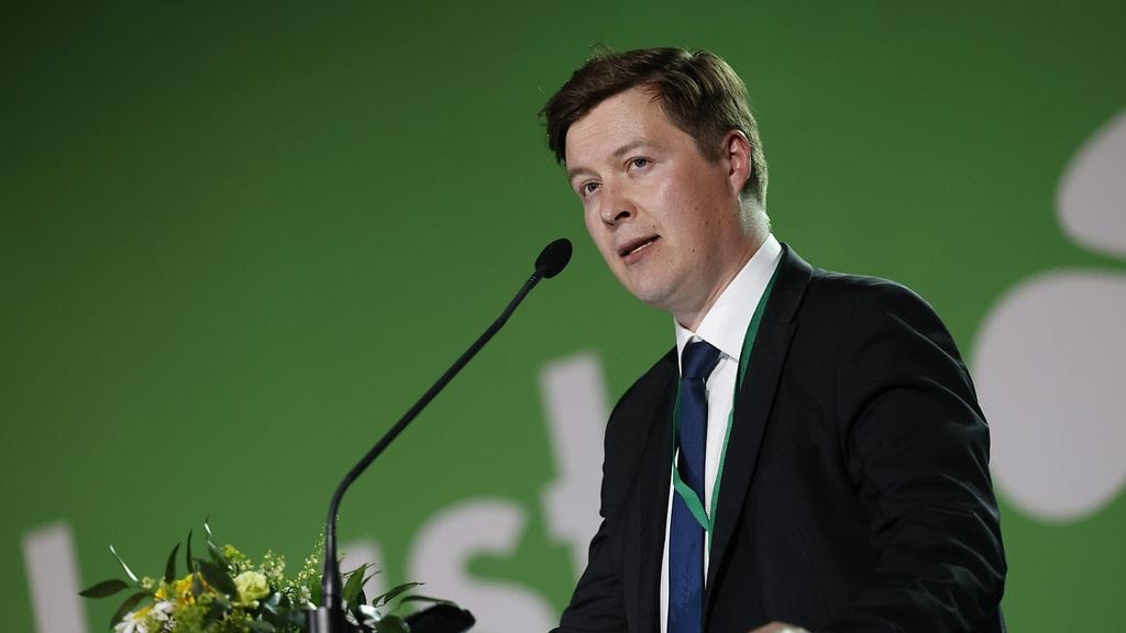 Kettunen lupautui aiemmin tänään varapuheenjohtajakisaan hävittyään ensin puolueen puheenjohtajavaalin Antti Kaikkoselle.