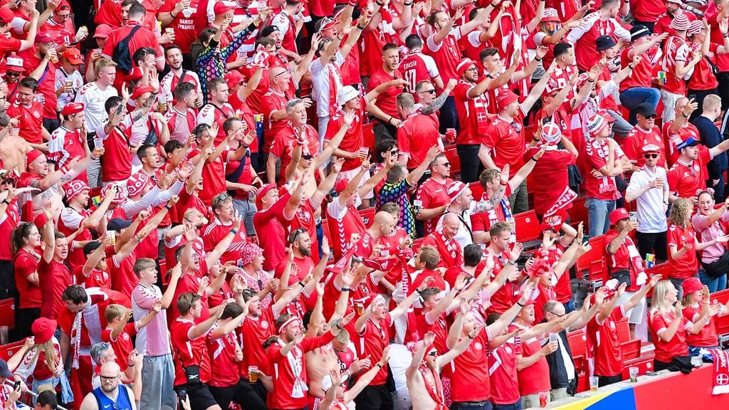 Olut on maistunut tanskalaisfaneille jalkapallon EM-kisoissa.