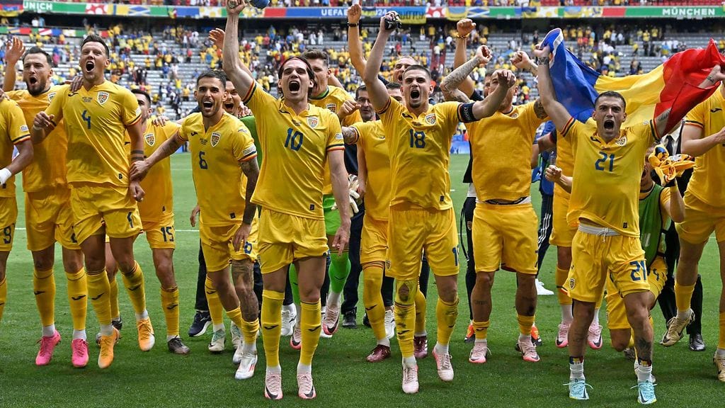 Romania otti ilon irti Ukraina-voitostaan.