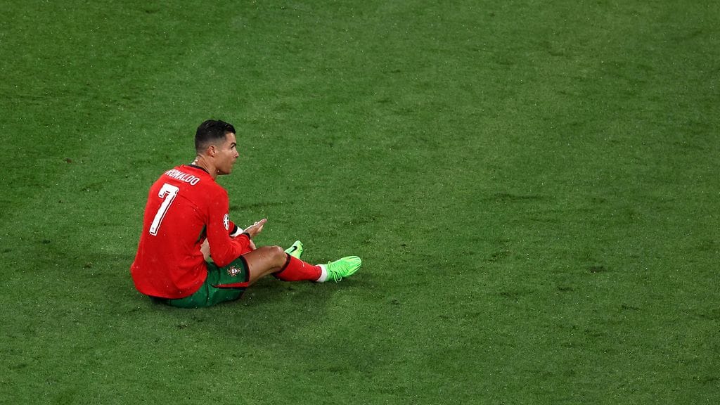 Cristiano Ronaldo oli paitsioasemassa Portugalin hylätyssä 2-1-maalissa.