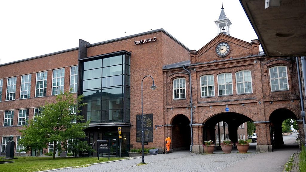 Pirkanmaan käräjäoikeus antaa tänään tuomionsa 17-vuotiaalle pojalle.