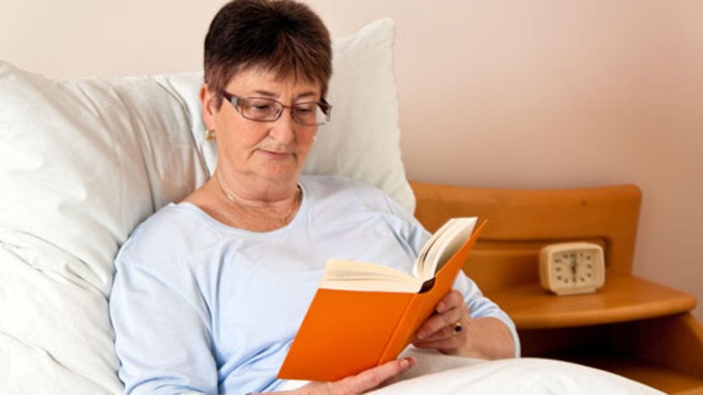 Hyvä kirja voi viedä toiseen maailmaan. Kuvituskuva.