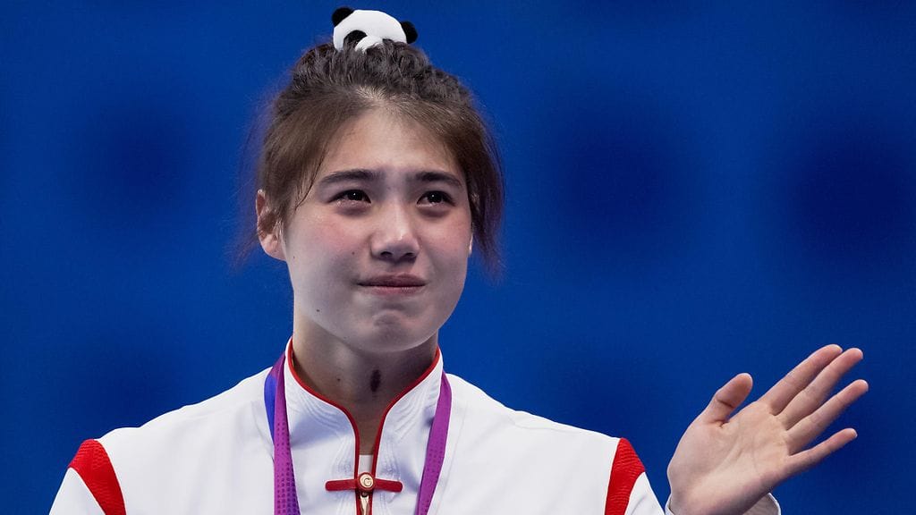 Zhang Yufei lukeutuu Kiinan Pariisin olympialaisiin nimeämään uintijoukkueeseen.