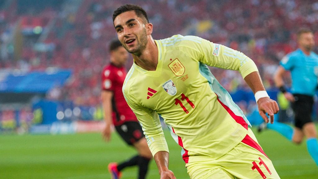 Ferran Torres ratkaisi Espanjan voiton.